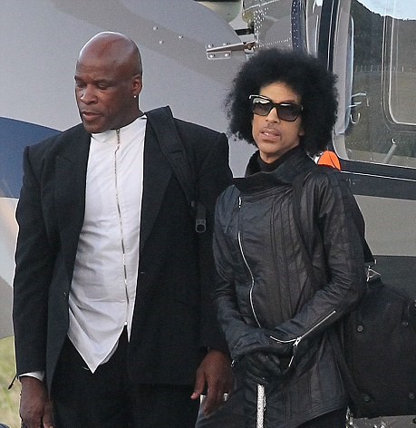 kirk johnson and prince arrive for new year eve